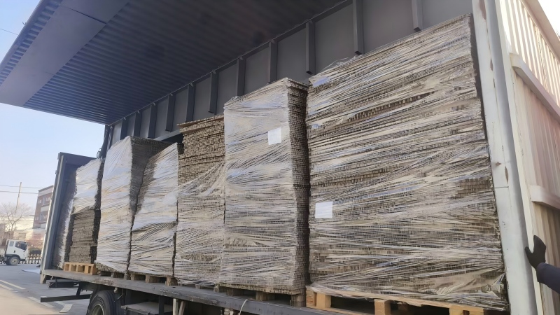 Rinne Táirgí Pacáistithe Yilida a dTuaistear Tosaigh go dtí an tSeapáin